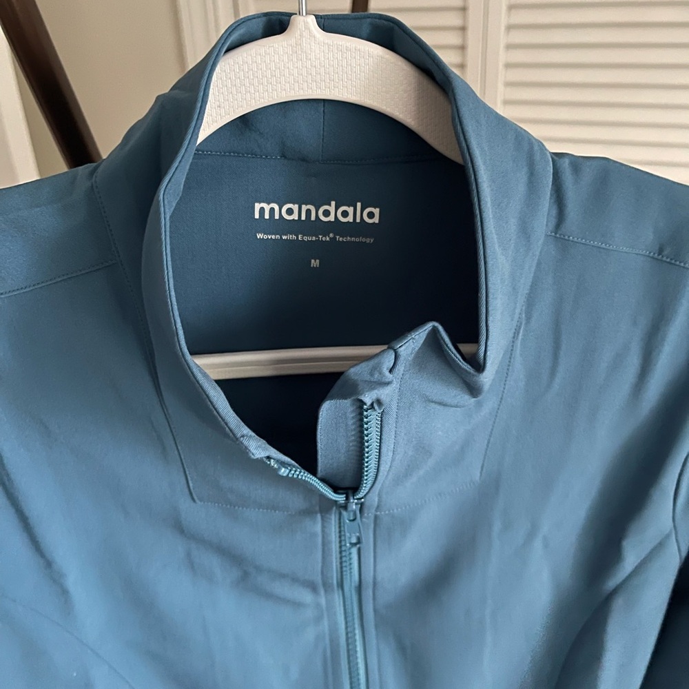 Women's Modern Scrub Jacket - Harbor Blue - Picture 3 of 7
